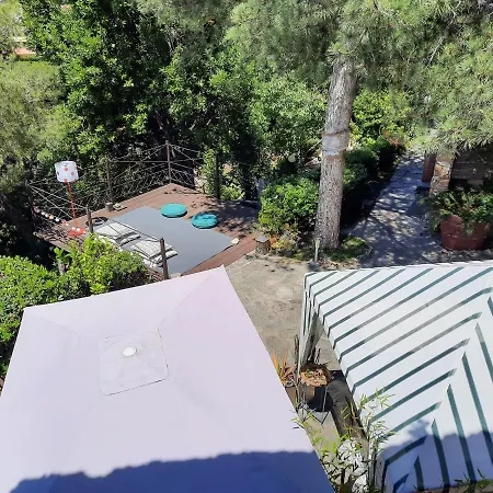 Le Terre Del Drago 4* ベルジェッジ