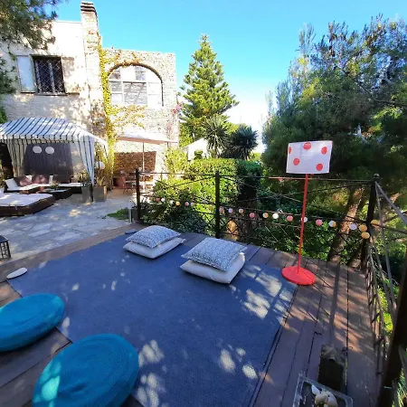 Le Terre Del Drago ベッド・アンド・ブレックファスト ベルジェッジ