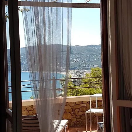 Le Terre Del Drago ベッド・アンド・ブレックファスト 4*