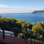 Le Terre Del Drago Bed & Breakfast 4*