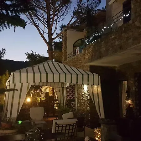 Le Terre Del Drago Bed & Breakfast Bergeggi