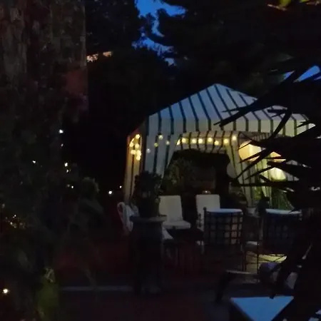 Le Terre Del Drago Bed and Breakfast