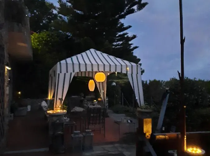 Le Terre Del Drago Bed & Breakfast Bergeggi