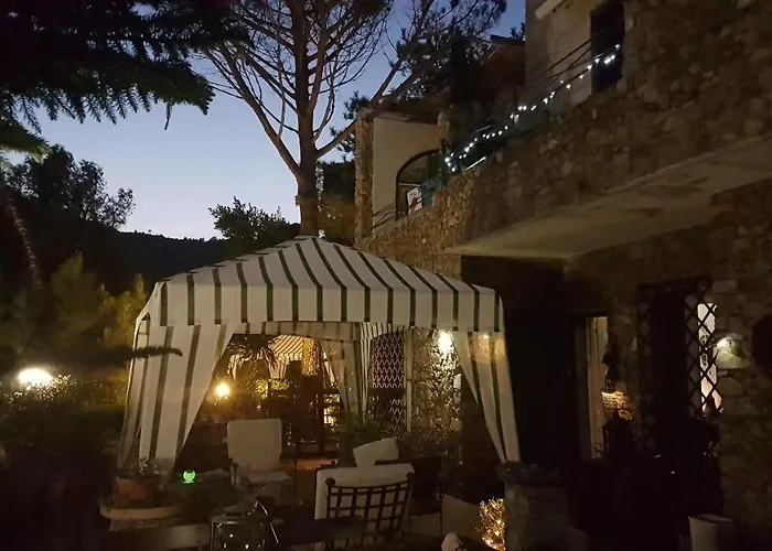 Le Terre Del Drago Bed & Breakfast Bergeggi